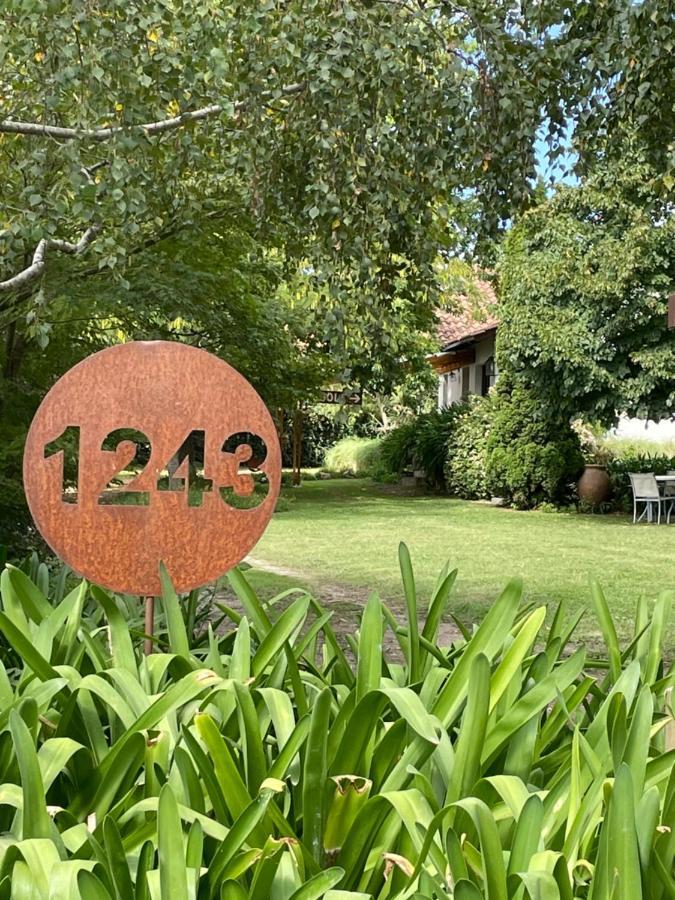 Golf - Casa De Huespedes Villa Tandil Eksteriør bilde