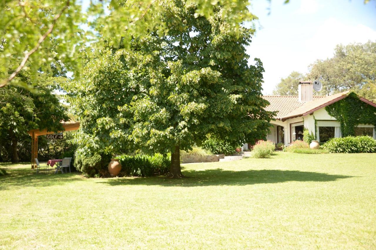 Golf - Casa De Huespedes Villa Tandil Eksteriør bilde